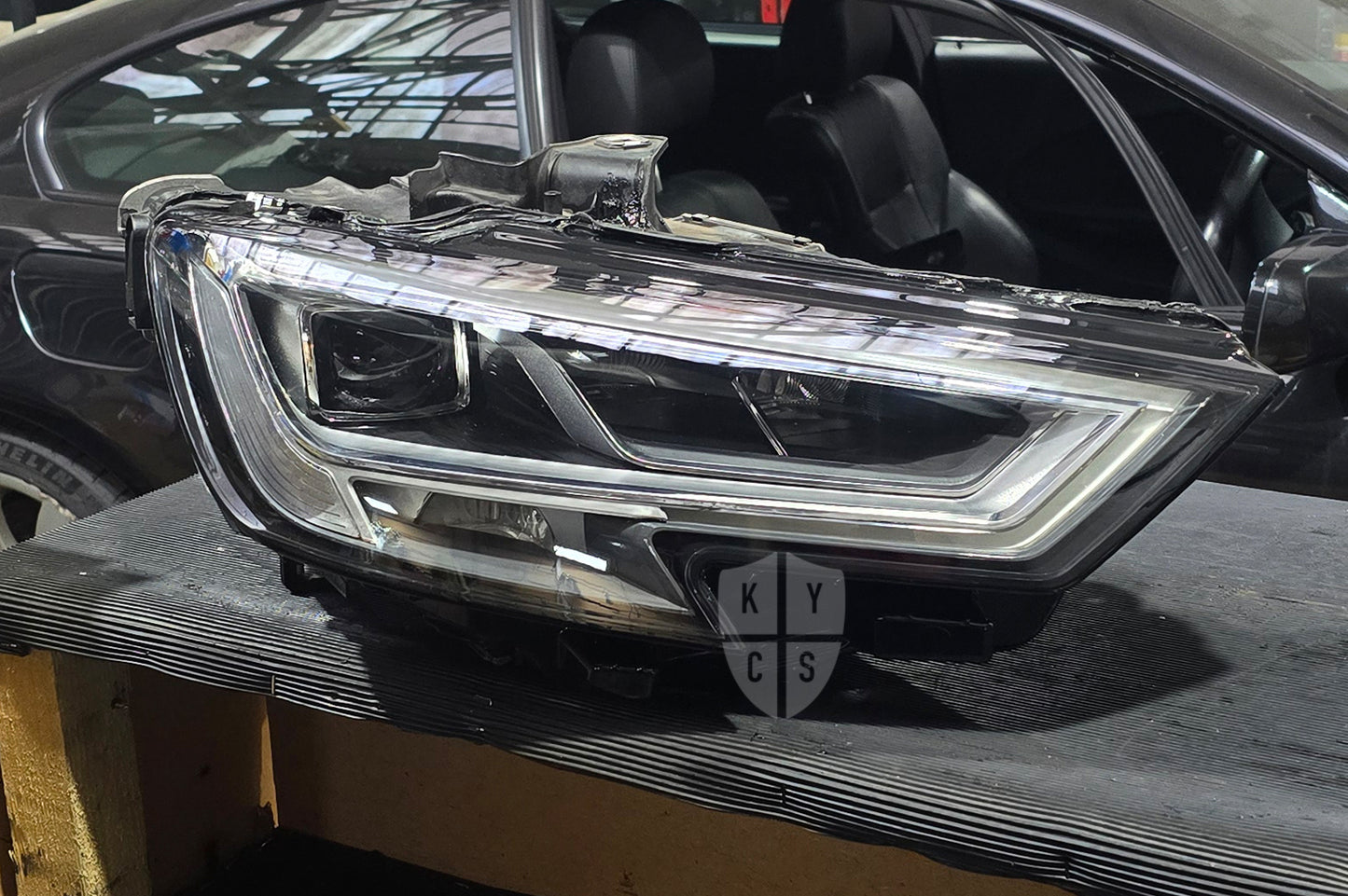Audi A3 S3 RS3 8V headlight repair: cracked, yellowed or damaged headlight lens replaced with a new lens (photo 14)