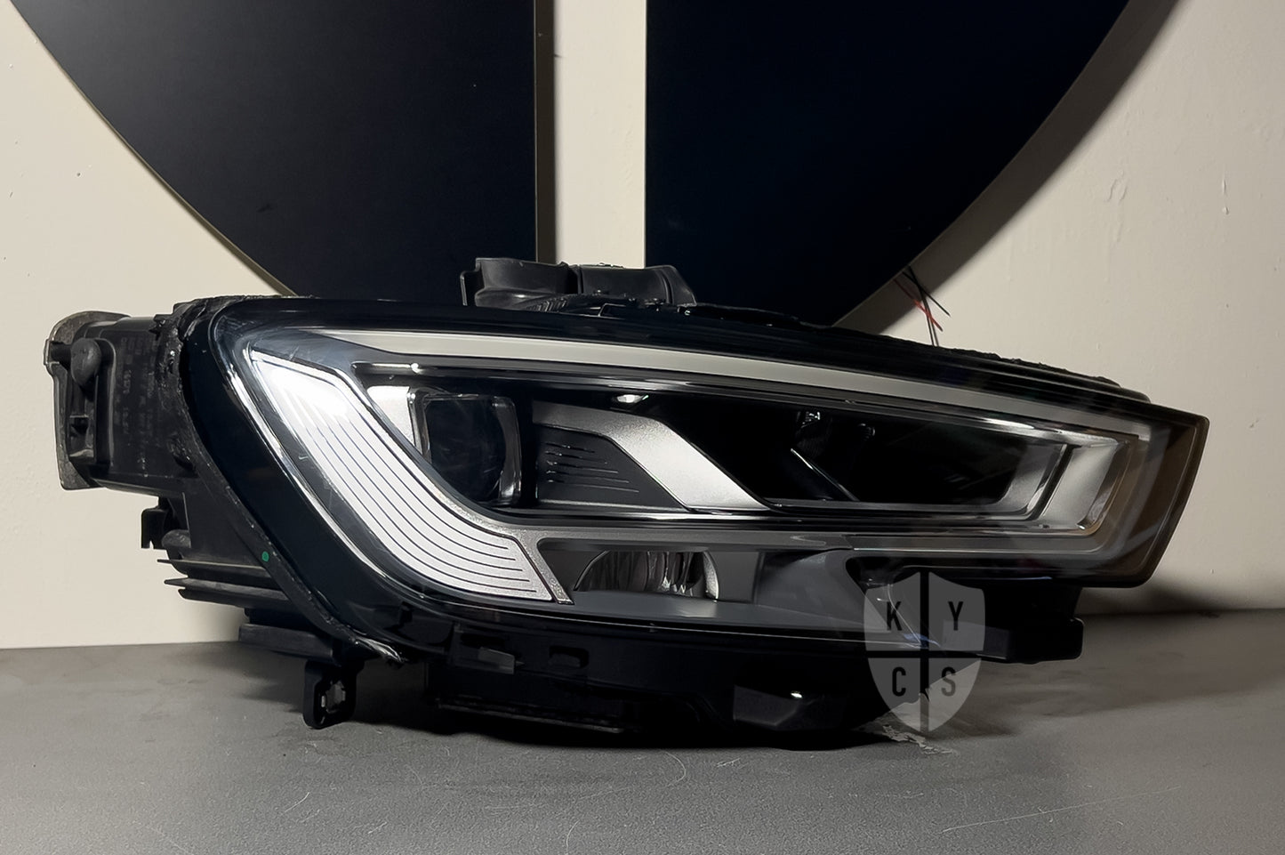 Audi A3 S3 RS3 8V headlight repair UK: new headlight lens fitted by KYCS (photo 11)