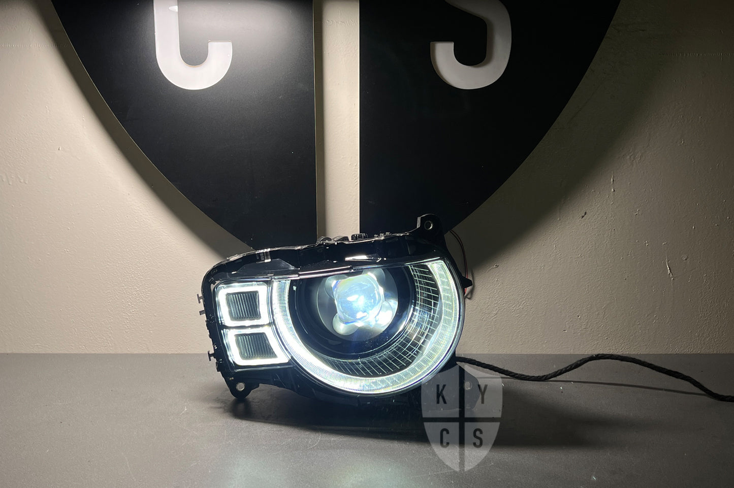 Land Rover New Defender (L663 2020+) Refurbishment & Repair From Burnt/Yellowing Failed Signature Ring LED DRL