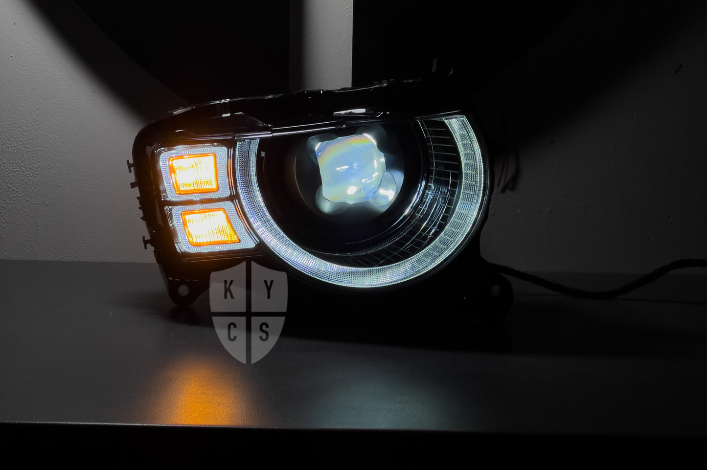 Land Rover New Defender (L663 2020+) Refurbishment & Repair From Burnt/Yellowing Failed Signature Ring LED DRL