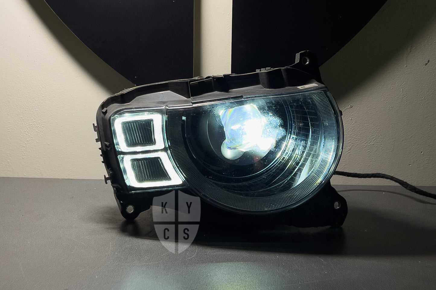 Land Rover New Defender (L663 2020+) Refurbishment & Repair From Burnt/Yellowing Failed Signature Ring LED DRL