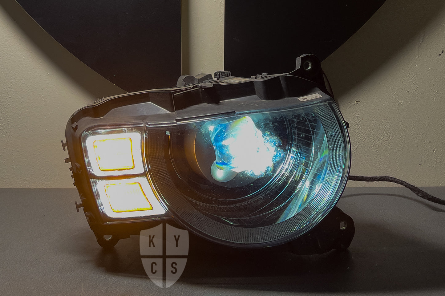 Land Rover New Defender (L663 2020+) Refurbishment & Repair From Burnt/Yellowing Failed Signature Ring LED DRL