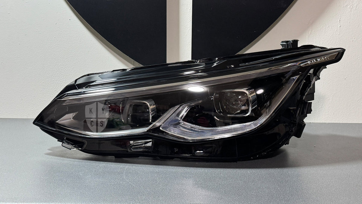 Volkswagen Golf Mk8 headlight lens replacement at KYCS, photo 1