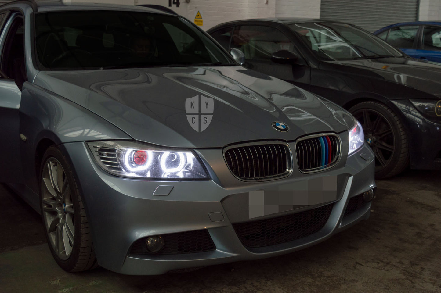 Headlight options on the above vehicle: KYCS (white) angel eyes | Classic blackout | Bi-LED 2.5" projector with LED bulb | Red demon eye | Move high beam to low beam bi-LED projector | LED indicators