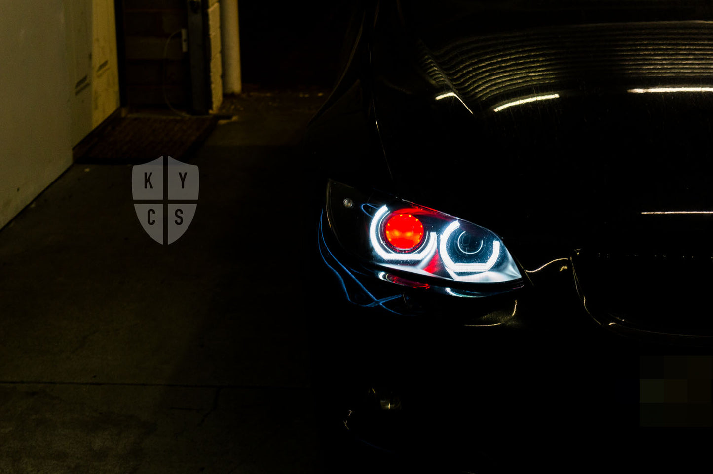 KYCS Gxx Angel Eyes (White) • Classic Blackout • Red Outer Demon Eye • LED Indicator • Indicator Lenses Removed