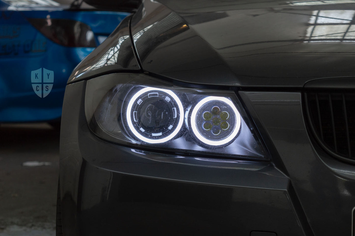 Headlight options on the above vehicle: KYCS (white) angel eyes | Modern blackout | Bi-LED 2.5" projector with LED bulb | Upgraded high beam (high beam LED unit array style) | LED indicators