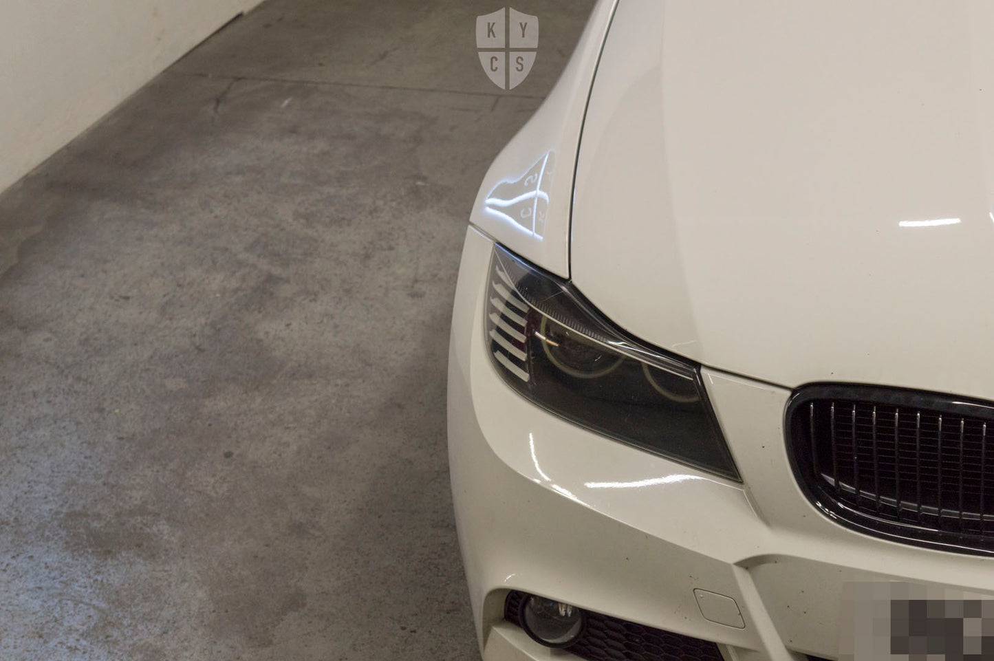 Headlight options on the above vehicle: KYCS (white) angel eyes | Custom paintwork | Bi-LED 2.5" projector with LED bulb | RGB demon eyes | Move high beam to low beam bi-LED projector | LED indicators