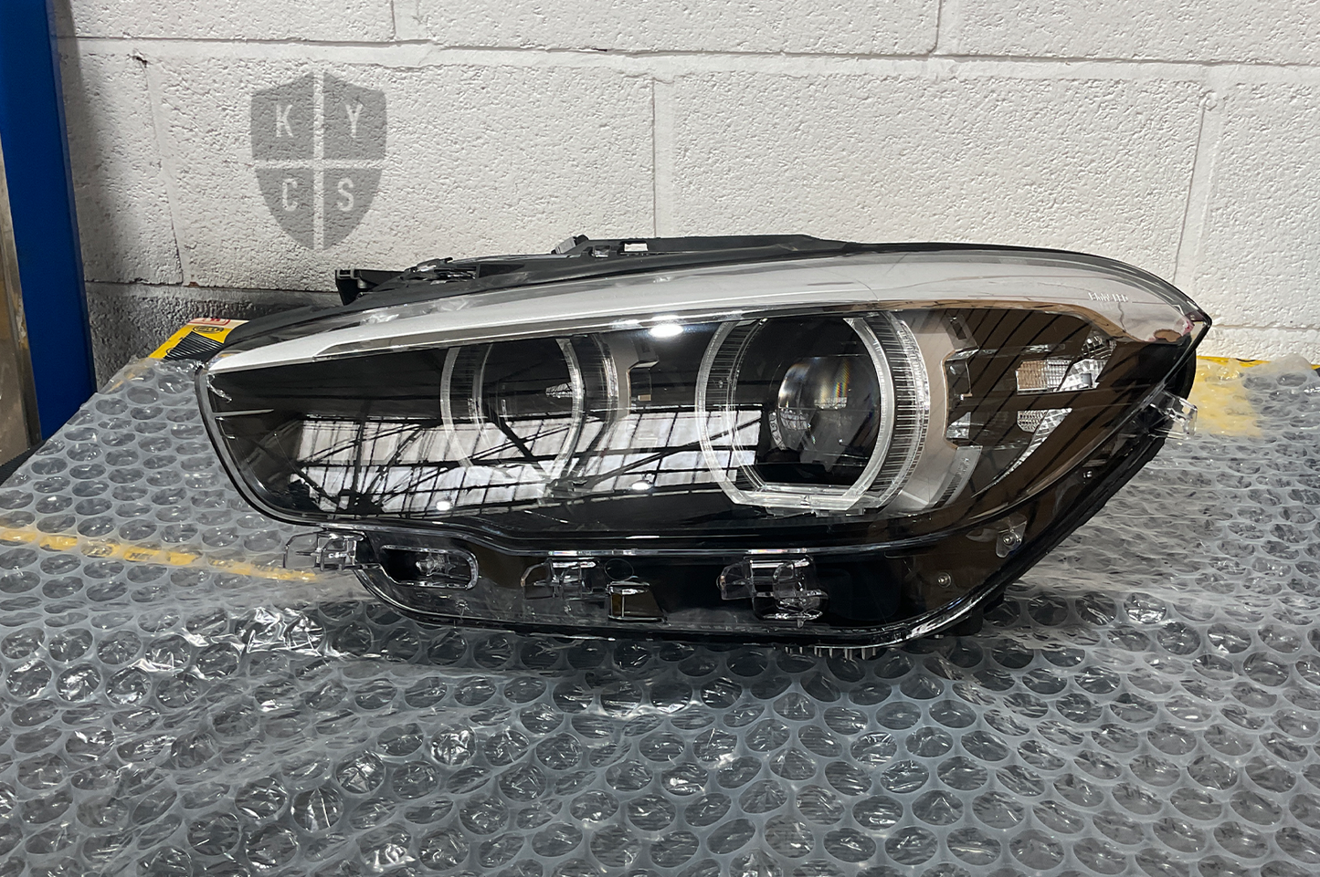 BMW 1 Series (F20 F21) Headlight Lens Replacement