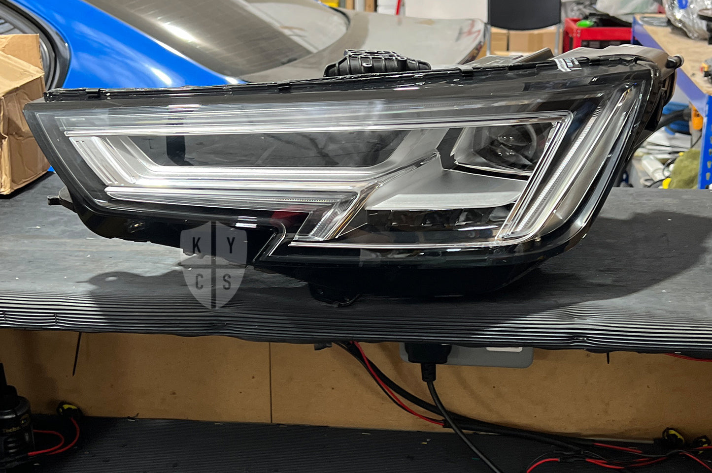 Audi A4 S4 RS4 (B9) Headlight Lens Replacement