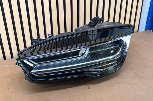 New replacement headlight lens for Audi A7 S7 RS7 4G facelift (2014 to 2018) (view 1): headlight lens replacement for cracked, yellowed or damaged lenses, headlight repair