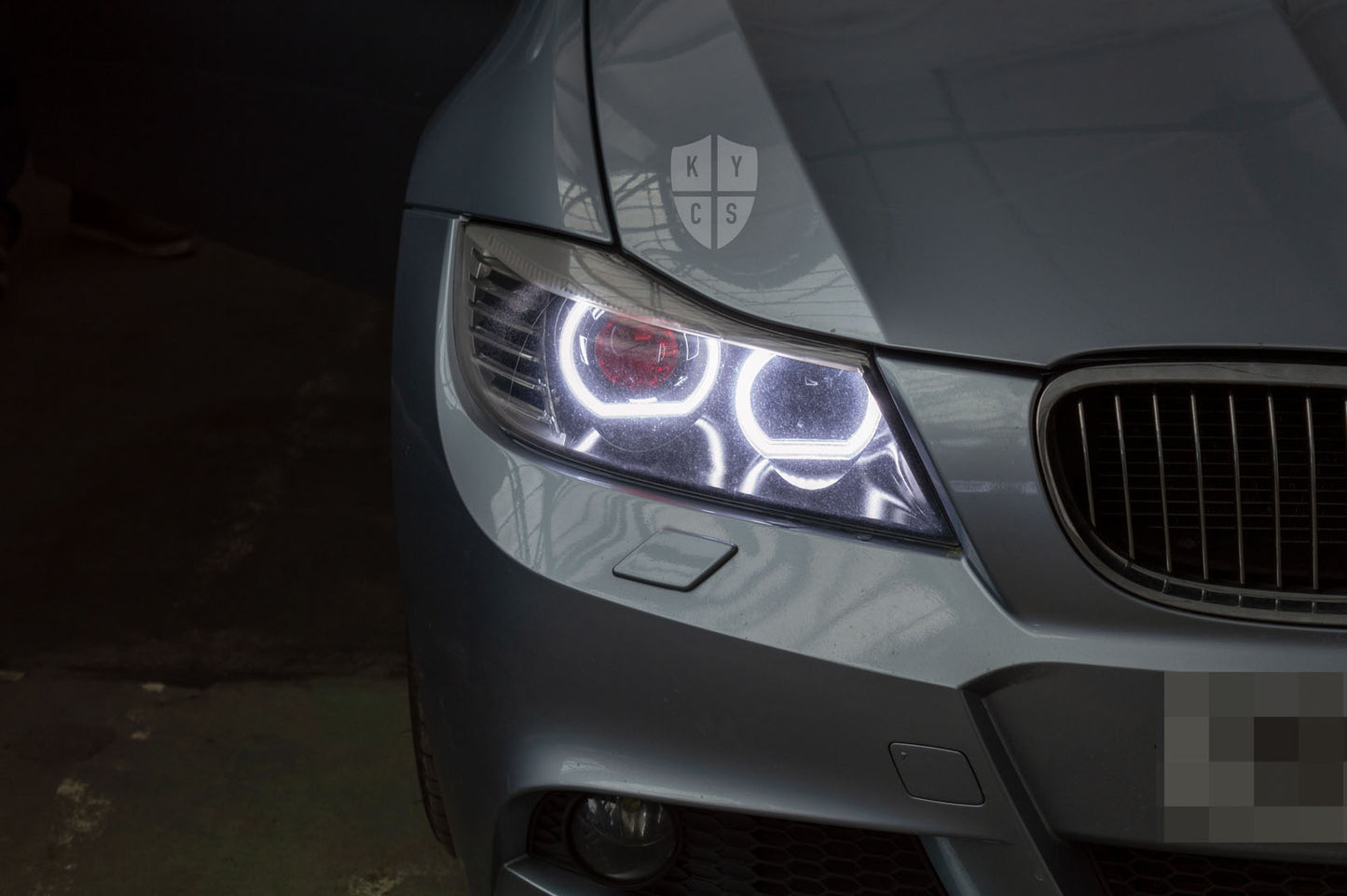 Headlight options on the above vehicle: KYCS (white) angel eyes | Classic blackout | Bi-LED 2.5" projector with LED bulb | Red demon eye | Move high beam to low beam bi-LED projector | LED indicators