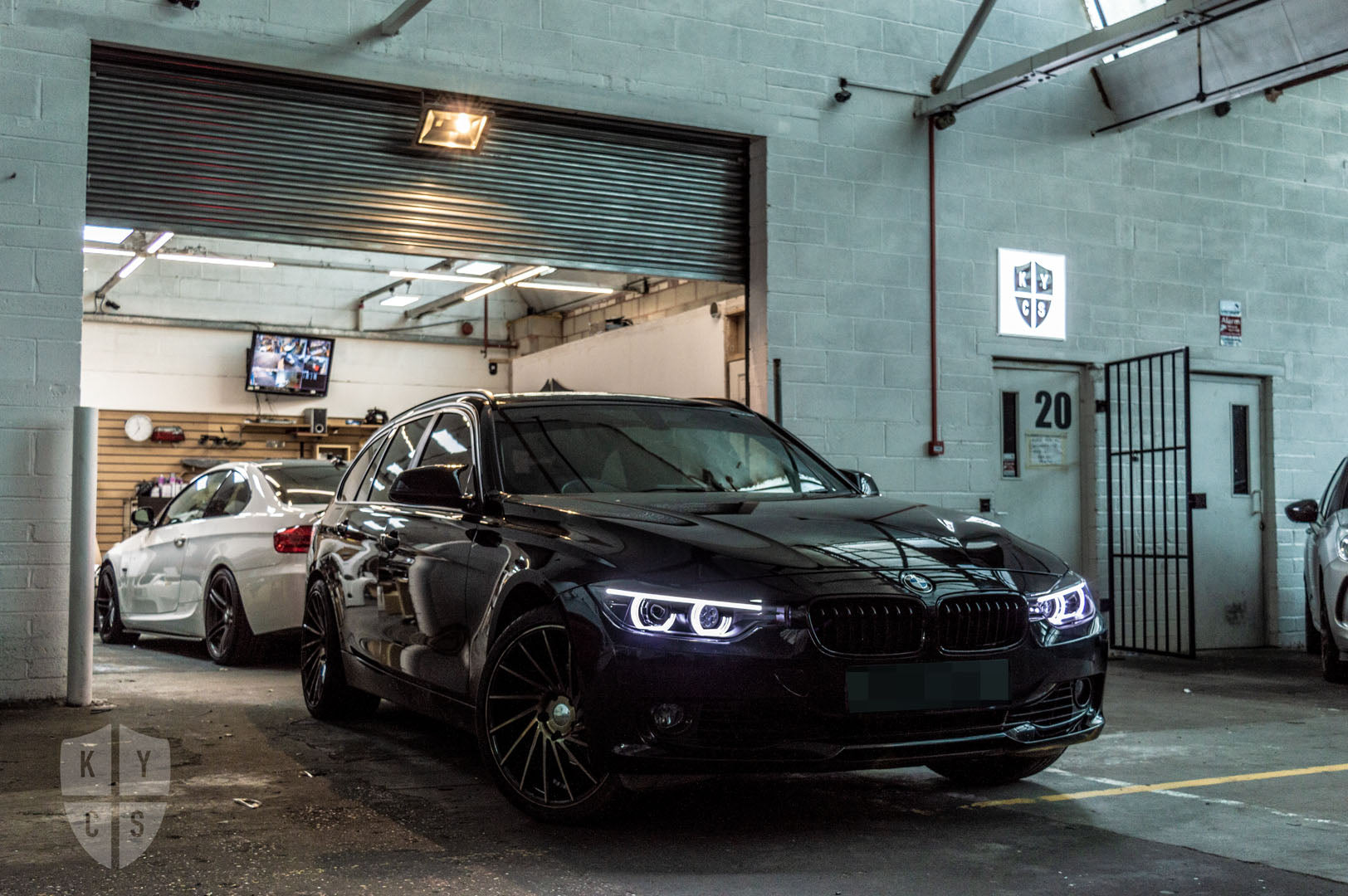 Select the following options to get the same headlights pictured above: BavGruppe Design 3/4 DTM Angel Eyes (White) | Modern Blackout Paintwork | Bi-LED 2.5" Projector With LED Bulb | High Beam LED Unit (Array Style) | LED Eyebrow Strip (Switchback) | New Lenses | LED Indicators