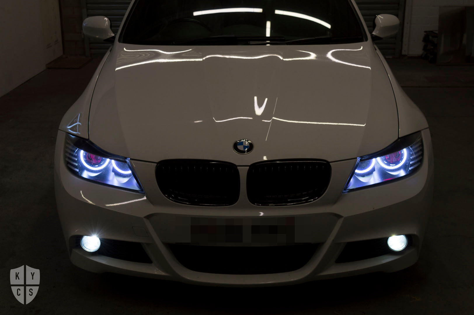 Headlight options on the above vehicle: KYCS (white) angel eyes | Custom paintwork | Bi-LED 2.5" projector with LED bulb | RGB demon eyes | Move high beam to low beam bi-LED projector | LED indicators