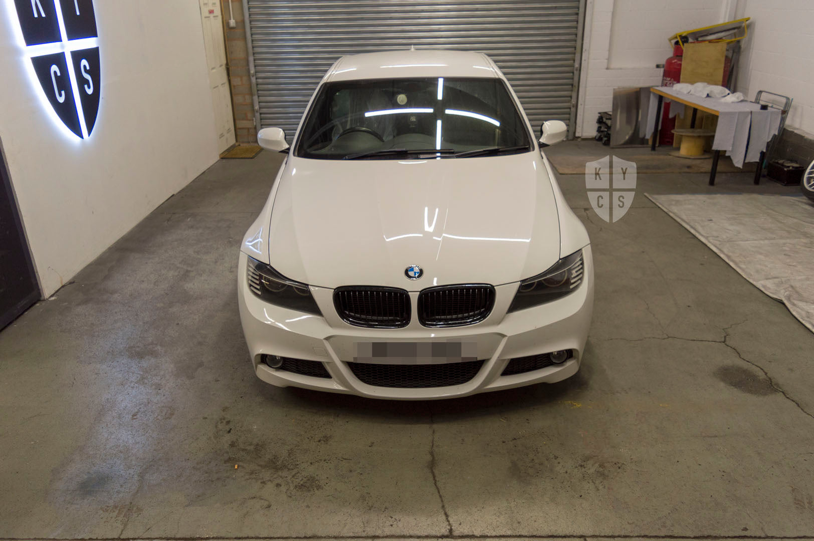 Headlight options on the above vehicle: KYCS (white) angel eyes | Custom paintwork | Bi-LED 2.5" projector with LED bulb | RGB demon eyes | Move high beam to low beam bi-LED projector | LED indicators