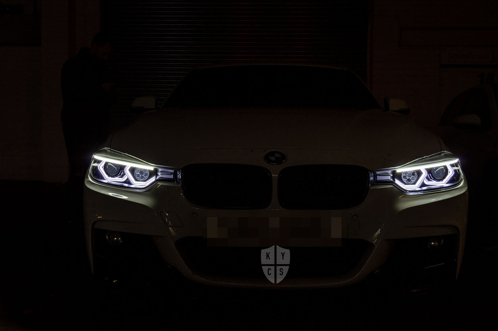 Select the following options to get the same headlights pictured above: BavGruppe Design Vision Angel Eyes (White) | Modern Blackout Paintwork | Bi-LED 2.5" Projector With LED Bulb | High Beam LED Unit (Array Style) | LED Eyebrow Strip (Switchback) | New Lenses | LED Indicators