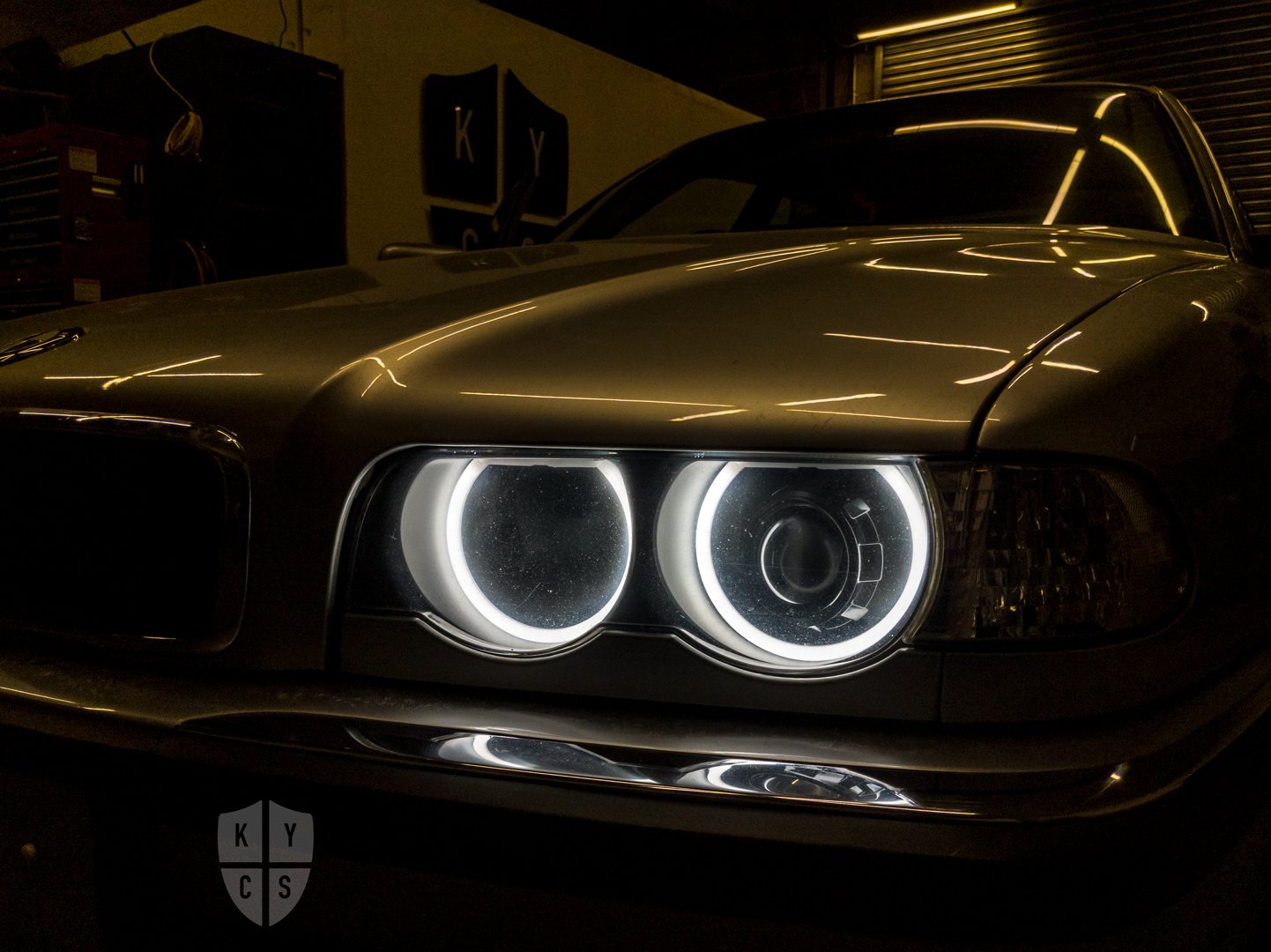 E38 Round Angel Eyes (7 Series Halogen Headlights)